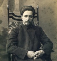Краткая биография Андреева Леонида Николаевича